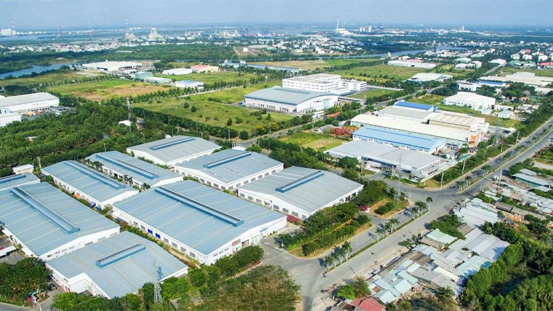 Xe tải vận chuyển KCN Quang Minh